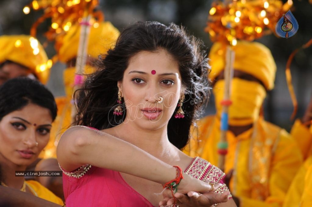 Lakshmi Rai Spicy Stills - 36 / 90 photos