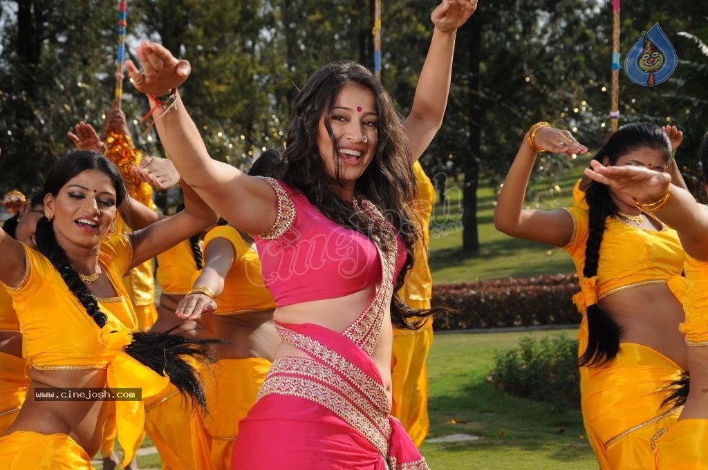 Lakshmi Rai Spicy Stills - 82 / 90 photos
