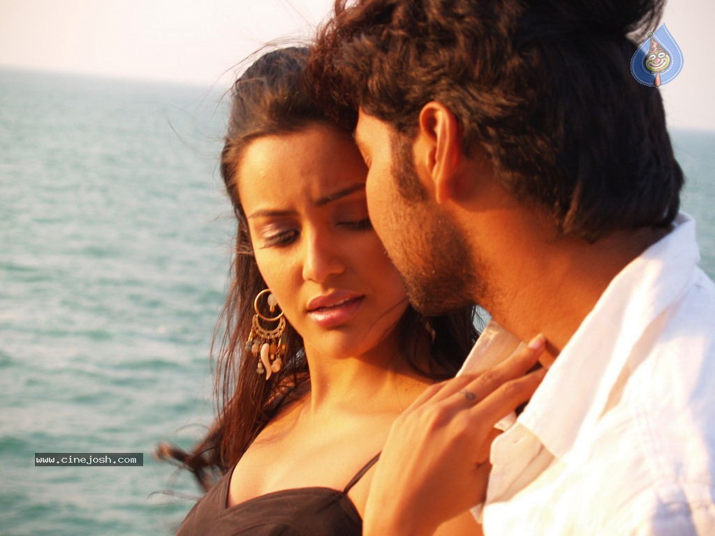 Live Movie Hot Stills - 23 / 132 photos