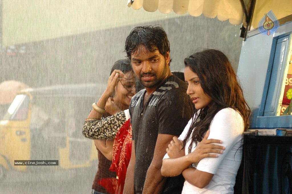 Live Movie Hot Stills - 30 / 132 photos