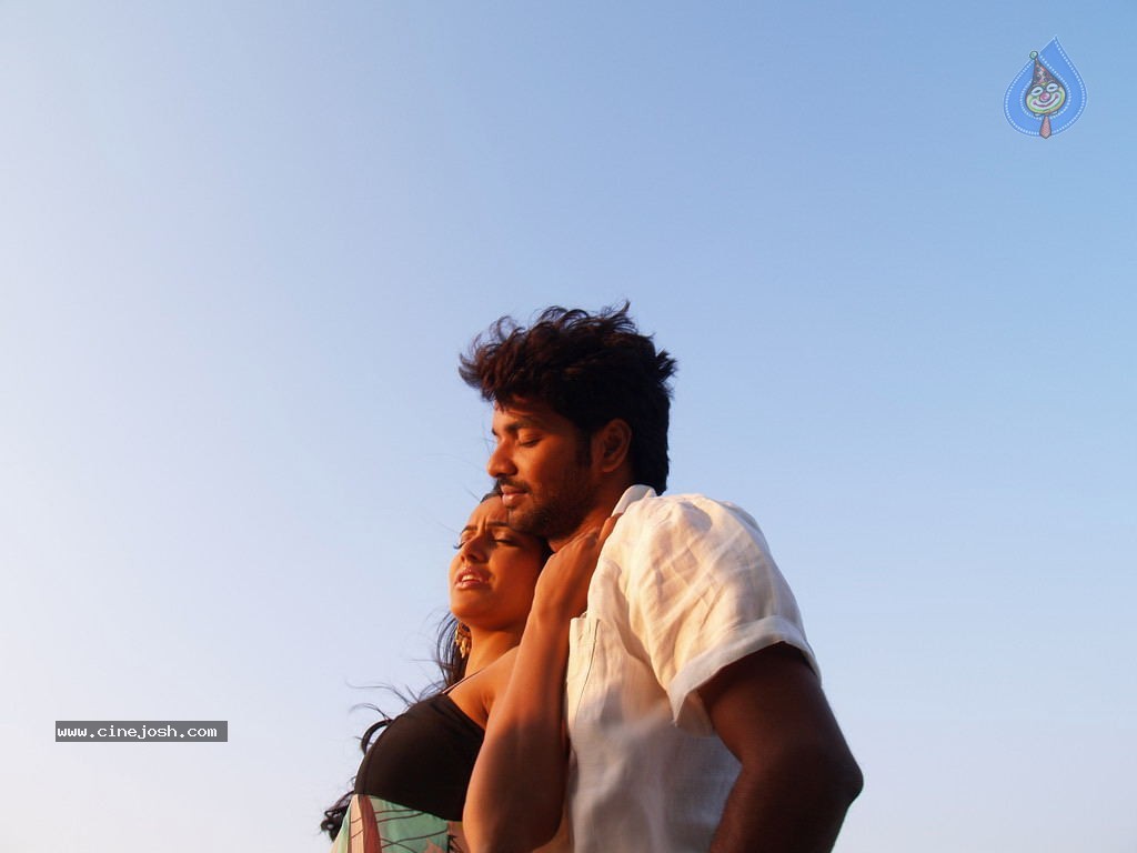 Live Movie Hot Stills - 83 / 132 photos