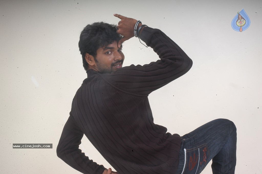 Live Movie Hot Stills - 121 / 132 photos