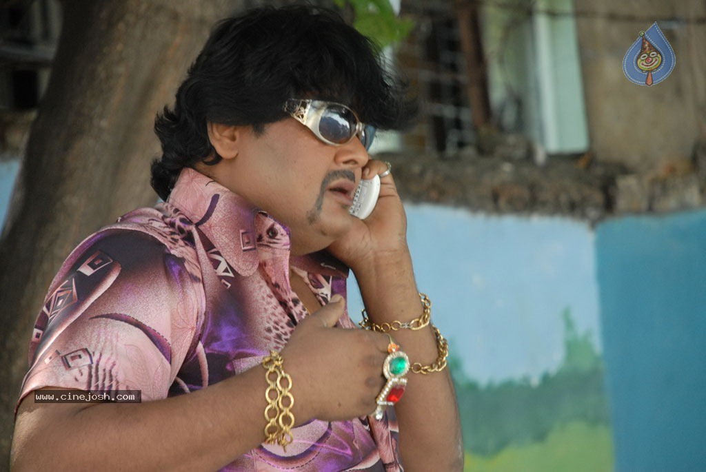 Lollu Dada Parak Parak Tamil Movie Hot Stills - 54 / 55 photos