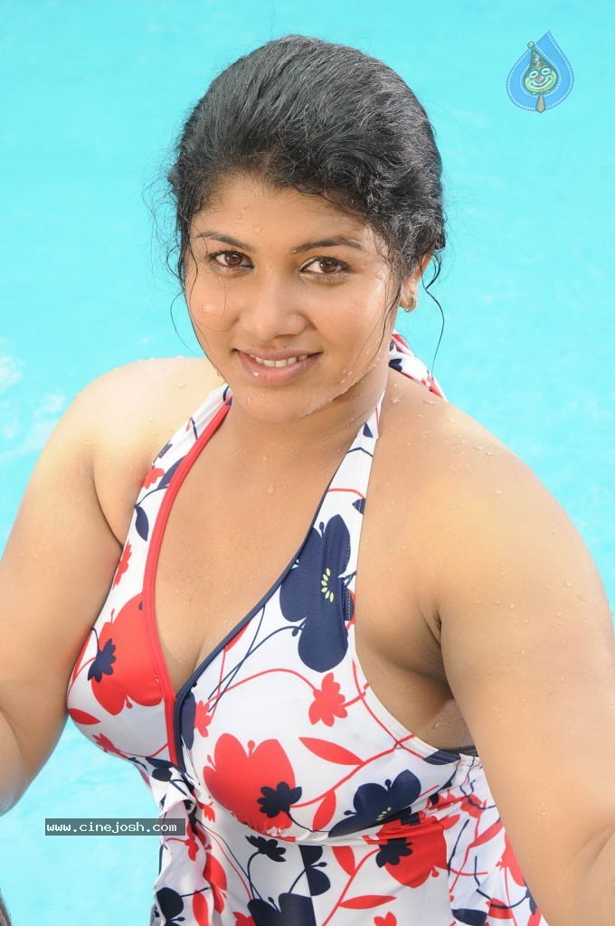 Madhu Sri Spicy Stills Photo 12 Of 43 madhu-sri-spicy-stills-photo-12-of-43