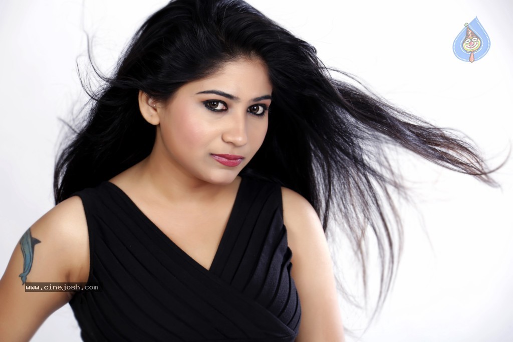 Madhulagna Das Hot Photos - 27 / 47 photos