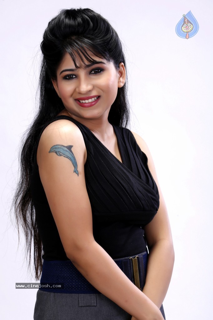 Madhulagna Das Hot Photos - 32 / 47 photos