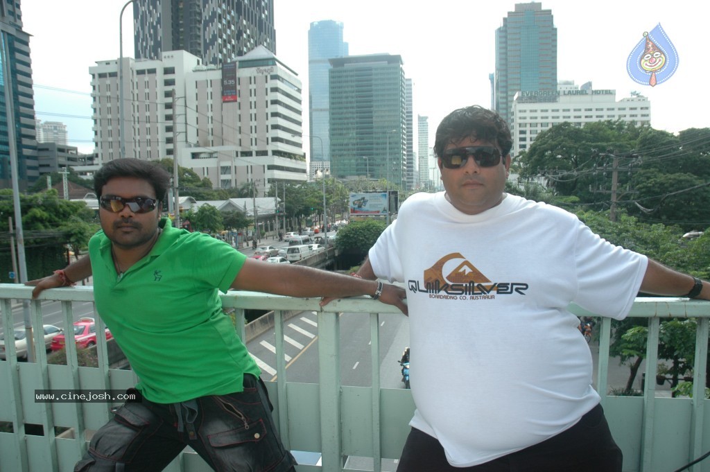 Mango Movie Hot Stills - 3 / 62 photos