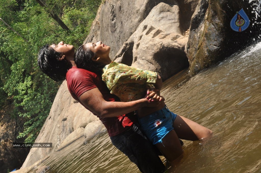 Marumugam Tamil Movie New Hot Stills - 5 / 38 photos