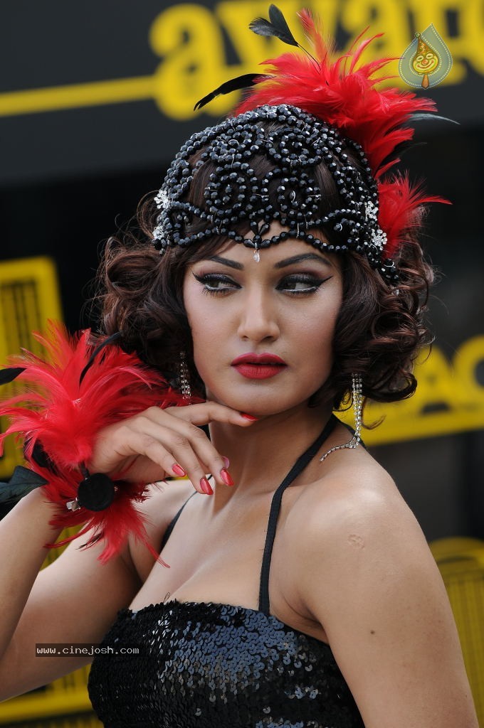 Mukti Mohan Spicy Photos - 1 / 53 photos