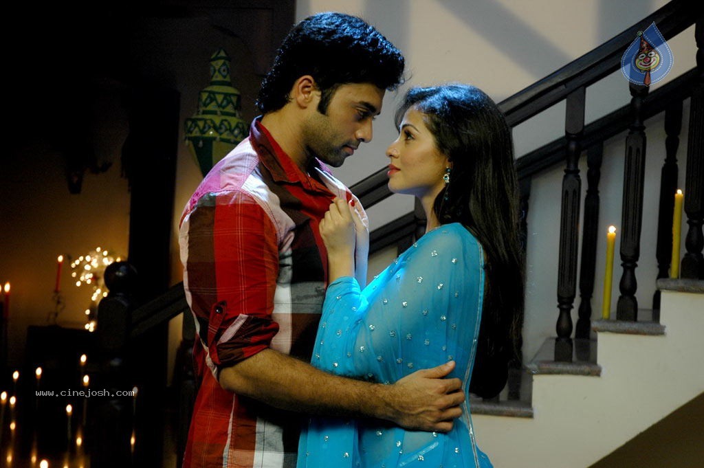 Mythili Tamil Movie Hot Stills - 9 / 65 photos