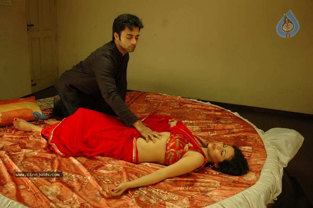 Mythri Movie Hot Stills - 16 / 105 photos