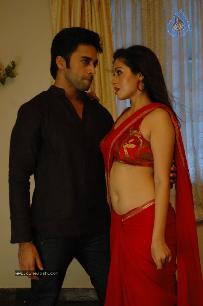 Mythri Movie Hot Stills - 30 / 105 photos