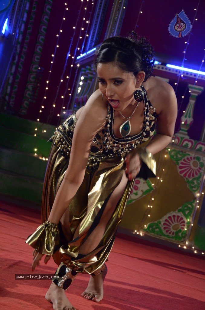 Mythri Movie Item Song Stills - 2 / 108 photos