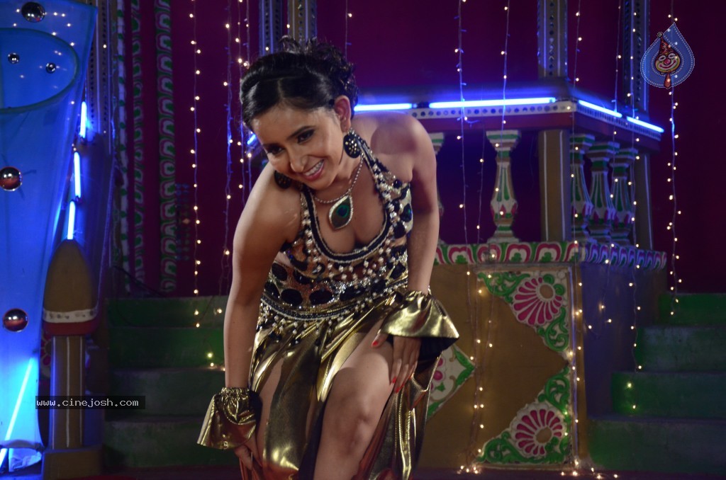 Mythri Movie Item Song Stills - 6 / 108 photos