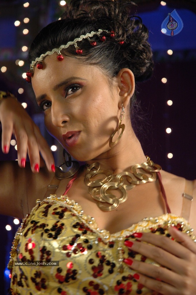 Mythri Movie Item Song Stills - 28 / 108 photos