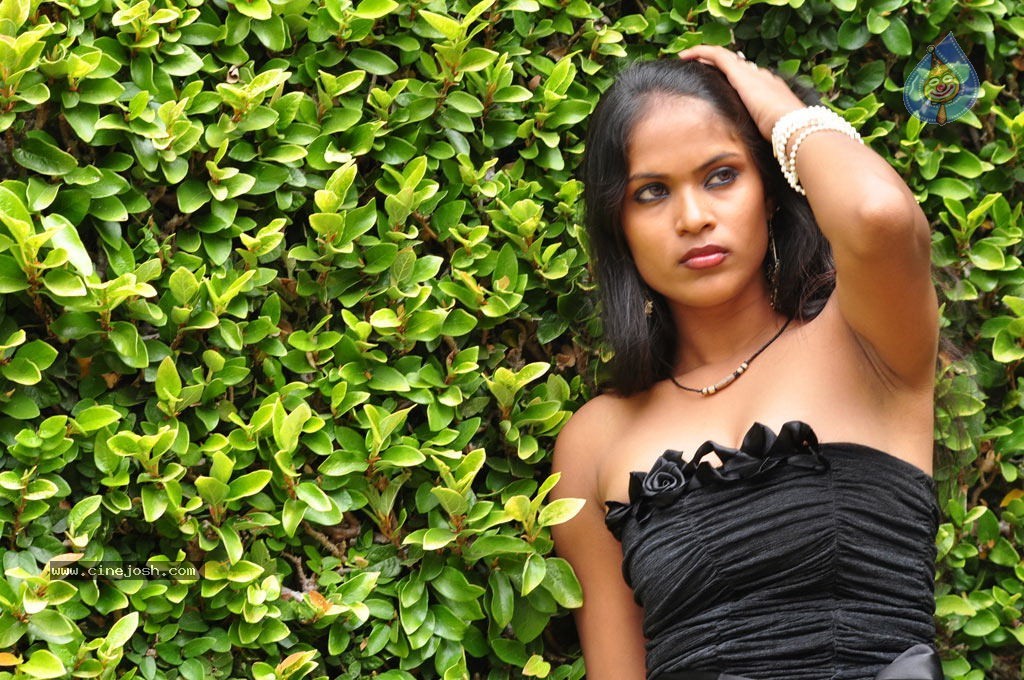 Naangam Thamizhan Tamil Movie Hot Stills - 39 / 63 photos