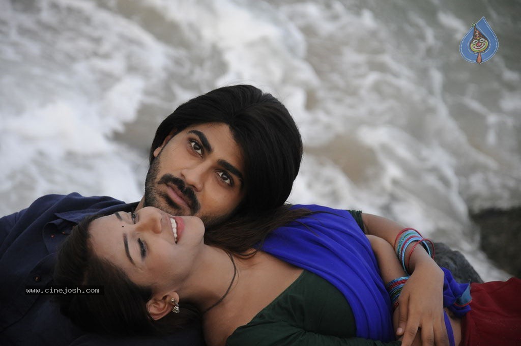 Naanthanda Tamil Movie Spicy Stills - 1 / 35 photos