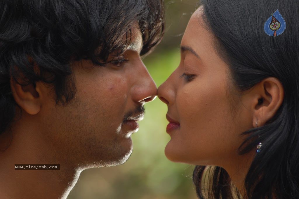 Naanum En Jamunavum Tamil Movie Hot Stills - 3 / 52 photos