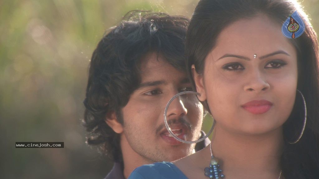 Naanum En Jamunavum Tamil Movie Hot Stills - 24 / 52 photos