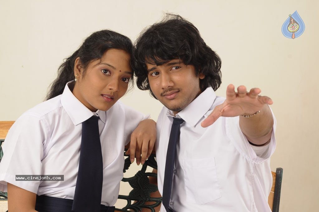Naanum En Jamunavum Tamil Movie Hot Stills - 31 / 52 photos