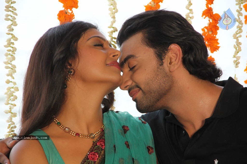 Nankam Pirai Tamil Movie Hot Stills - Photo 38 of 86