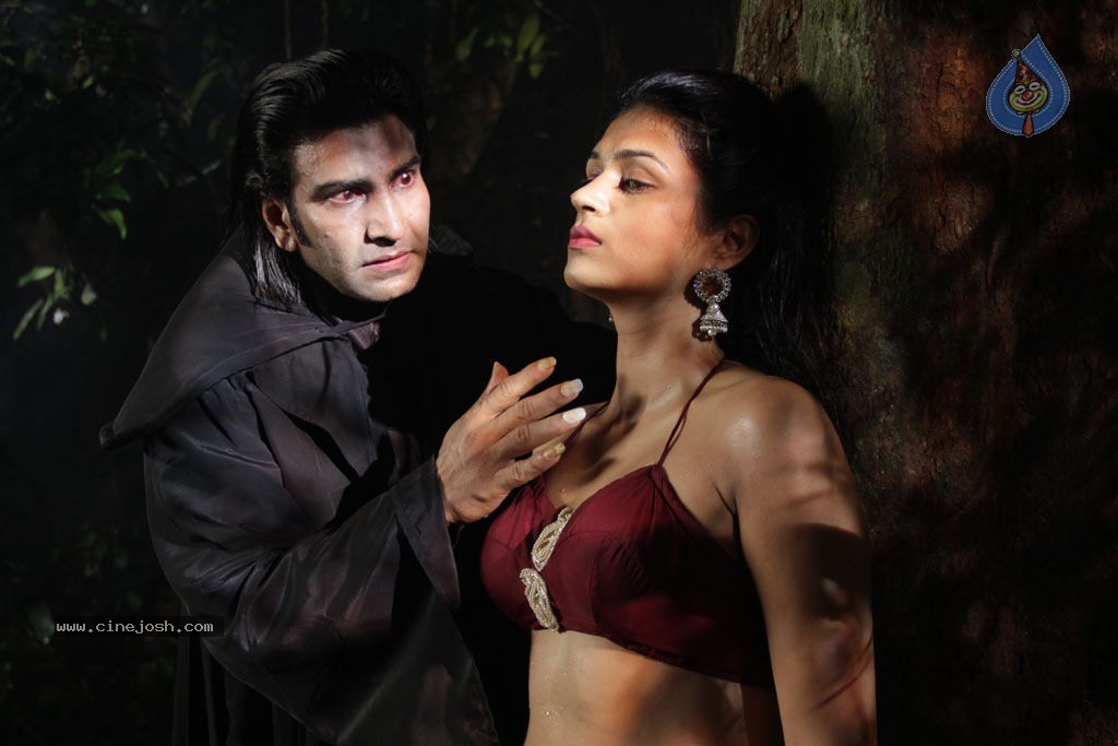 Nankam Pirai Tamil Movie Spicy Stills - 37 / 96 photos
