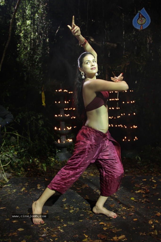 Nankam Pirai Tamil Movie Spicy Stills - 76 / 96 photos