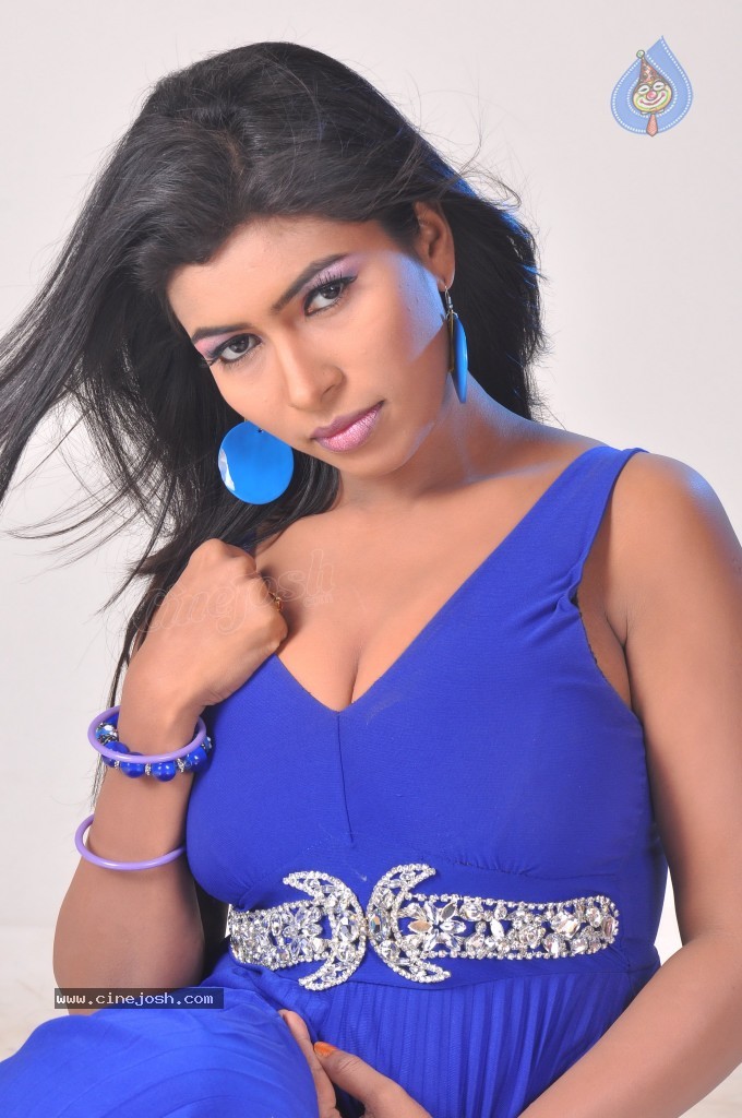 Navaneetha New Spicy Stills - 22 / 50 photos