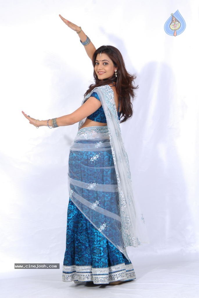 Nisha Agarwal Hot Photos - 3 / 80 photos