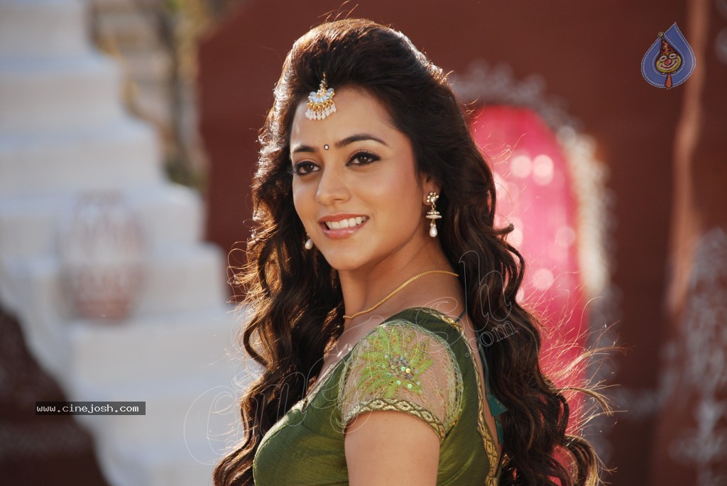 Nisha Agarwal Spicy Pics - 61 / 120 photos
