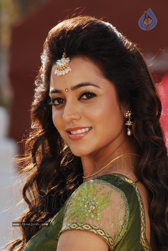 Nisha Agarwal Spicy Pics - 88 / 120 photos