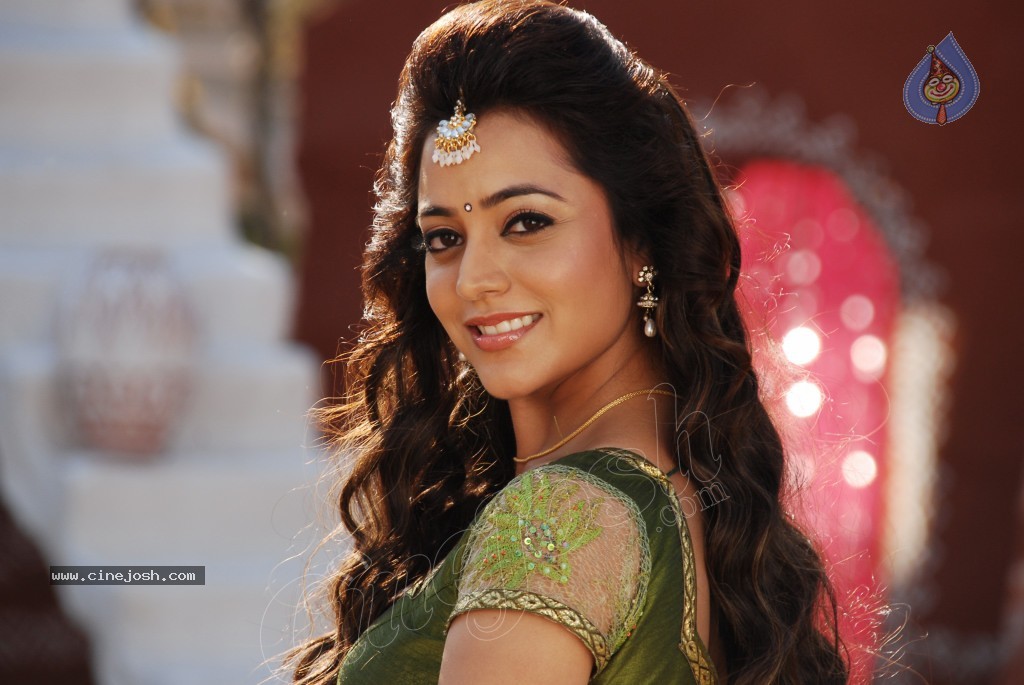 Nisha Agarwal Spicy Pics - 103 / 120 photos