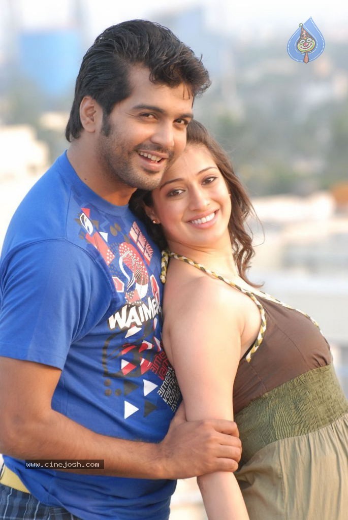 Onbathula Guru Tamil Movie Hot Stills - 15 / 66 photos
