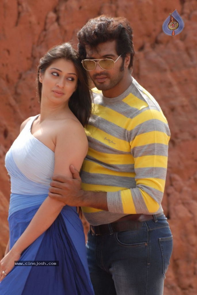 Onbathula Guru Tamil Movie Hot Stills - 65 / 66 photos