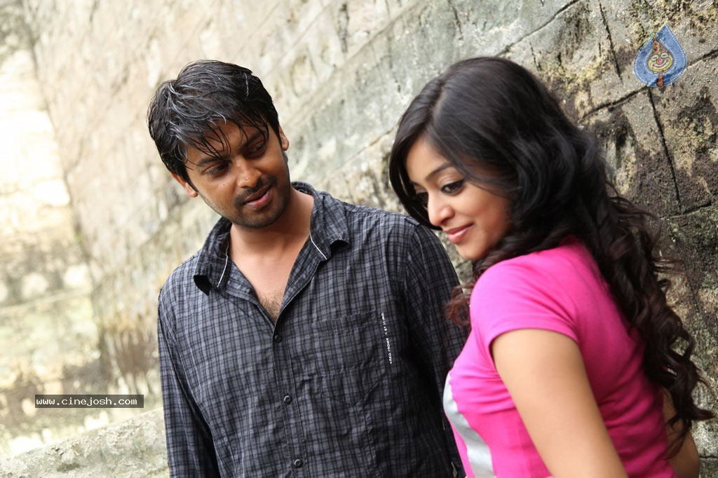 Paagan Tamil Movie Hot Stills - 6 / 61 photos