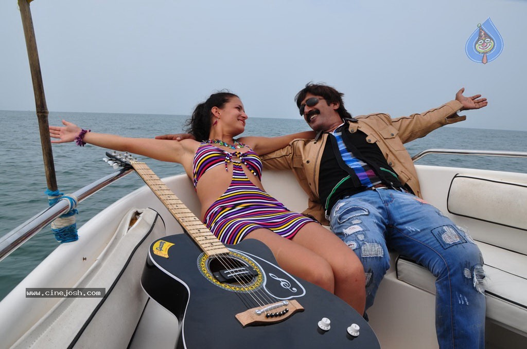 Paravai Tamil Movie Spicy Stills - 2 / 100 photos