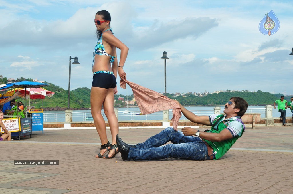 Paravai Tamil Movie Spicy Stills - 98 / 100 photos