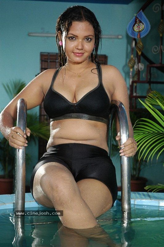 Pavina Spicy Stills - 3 / 12 photos