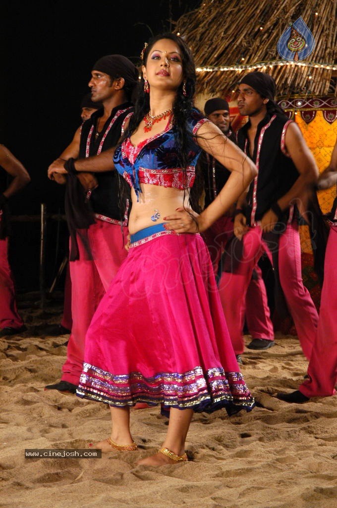 Pooja Bose Spicy Stills - 12 / 74 photos