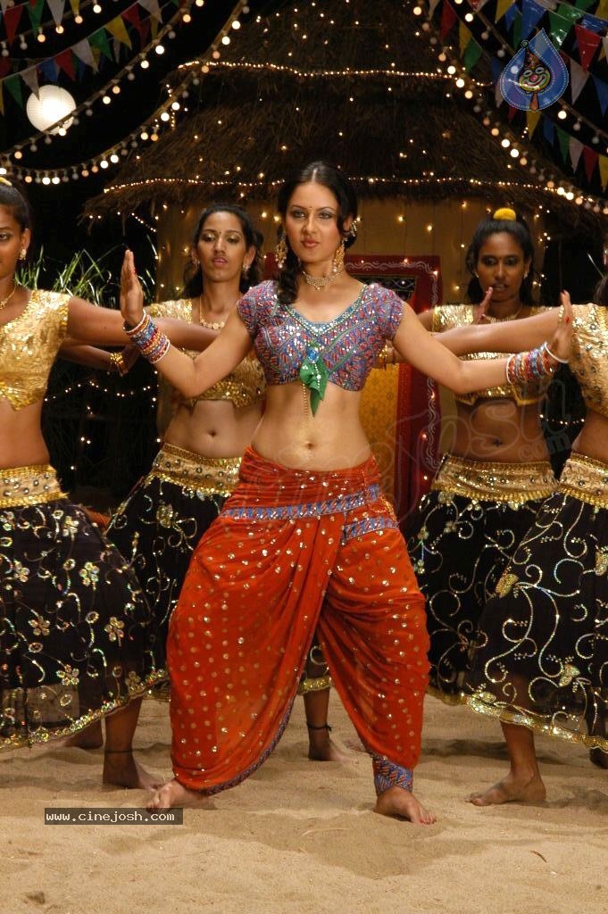 Pooja Bose Spicy Stills - 37 / 74 photos