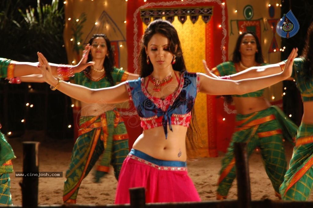 Pooja Bose Spicy Stills - 47 / 74 photos