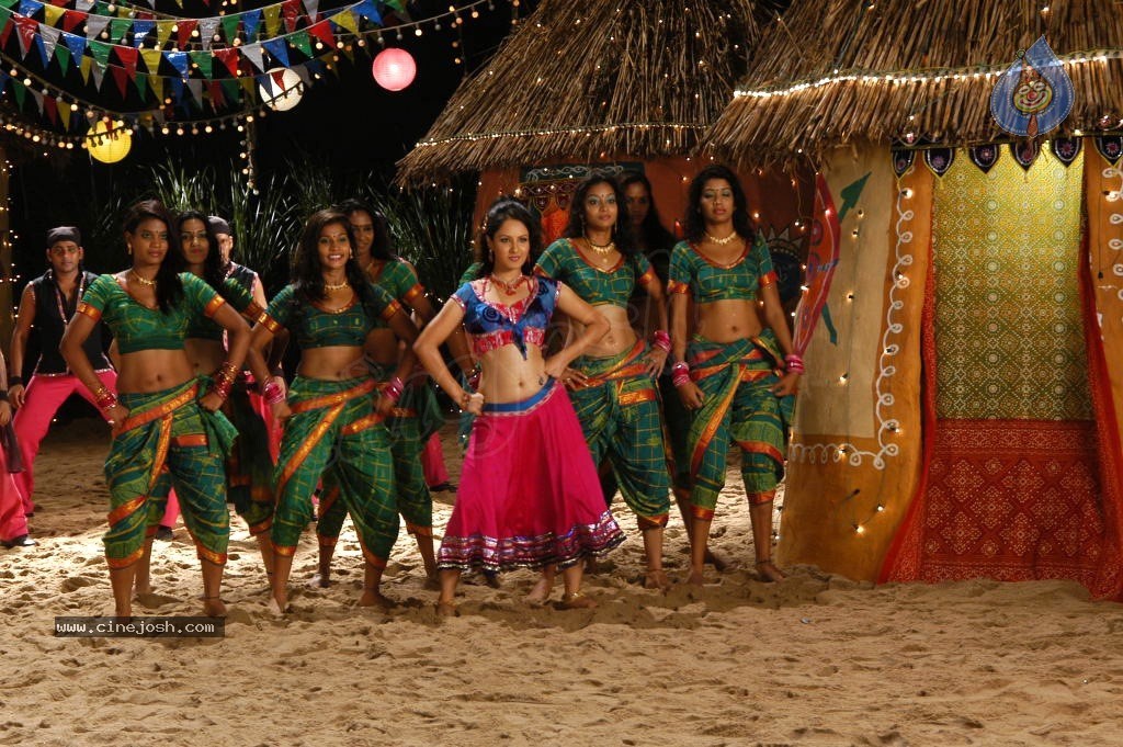 Pooja Bose Spicy Stills - 64 / 74 photos
