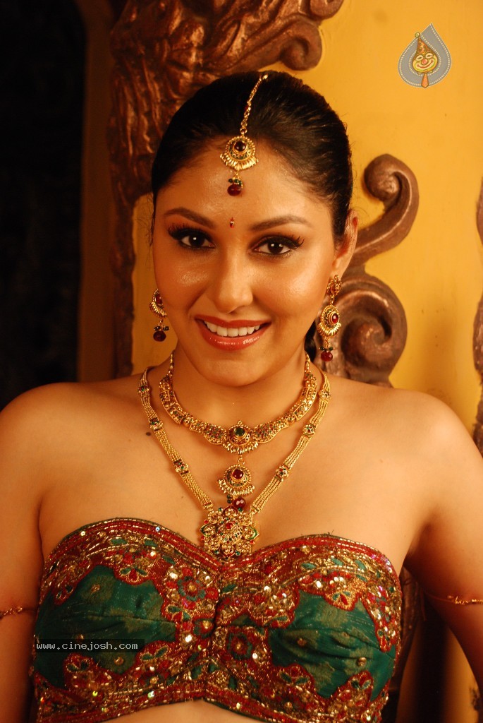 685px x 1024px - Pooja Chopra Hot Stills (88 photos) page 2 | Photos Gallery