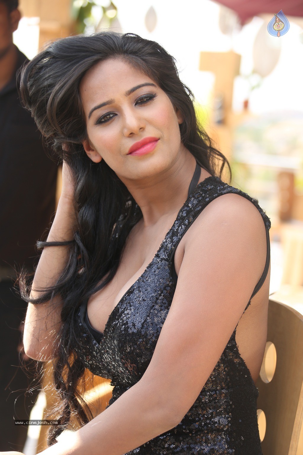 Poonam Pandey Hot Photos - 9 / 60 photos