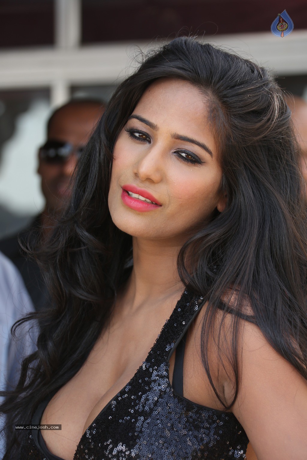 Poonam Pandey Hot Photos - 13 / 60 photos