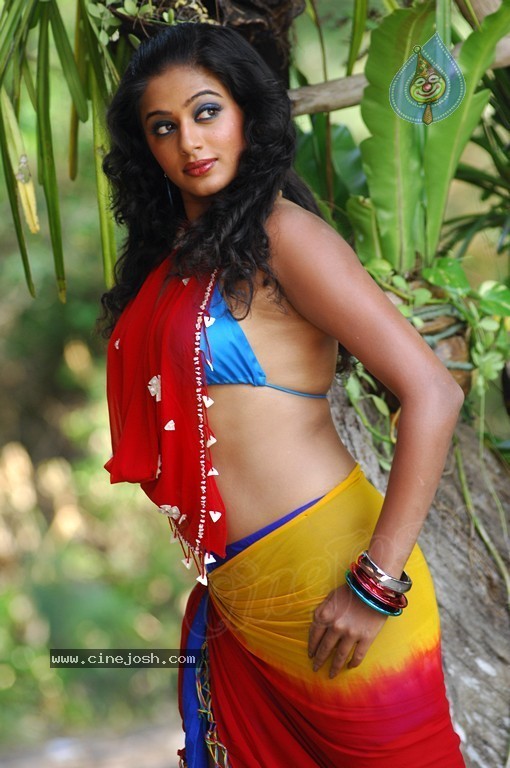 Priyamaninudepics - Priyamani Hot Photos - Photo 30 of 82