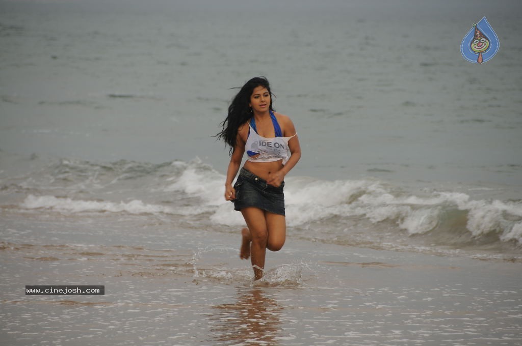 Rachana Mourya Hot Stills - 32 / 39 photos