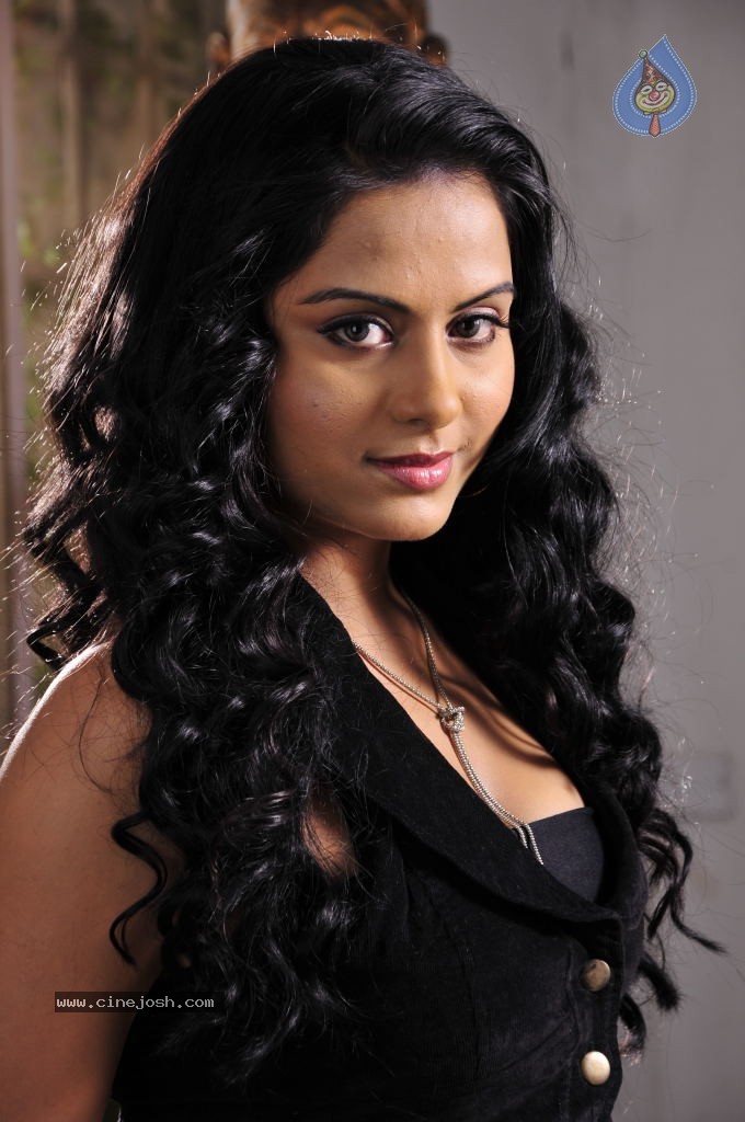 Rachana Mourya Spicy Photos - 5 / 42 photos