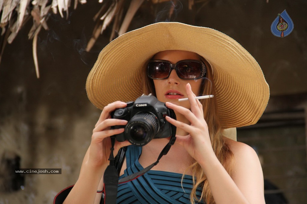 Rachel Hot Stills - 70 / 88 photos