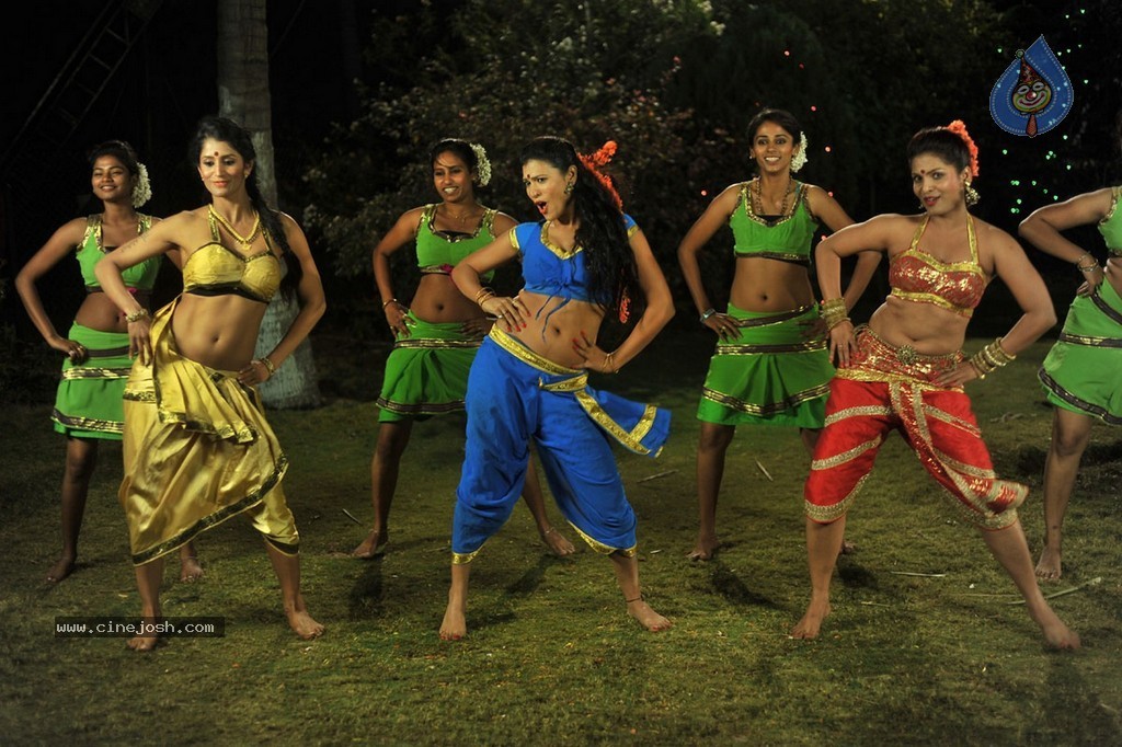 Raj Mahal Movie Item Song Stills - 101 / 104 photos